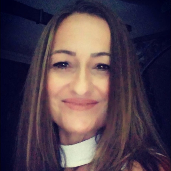 Meet your Posher, Kariann - Picture 2 of 2